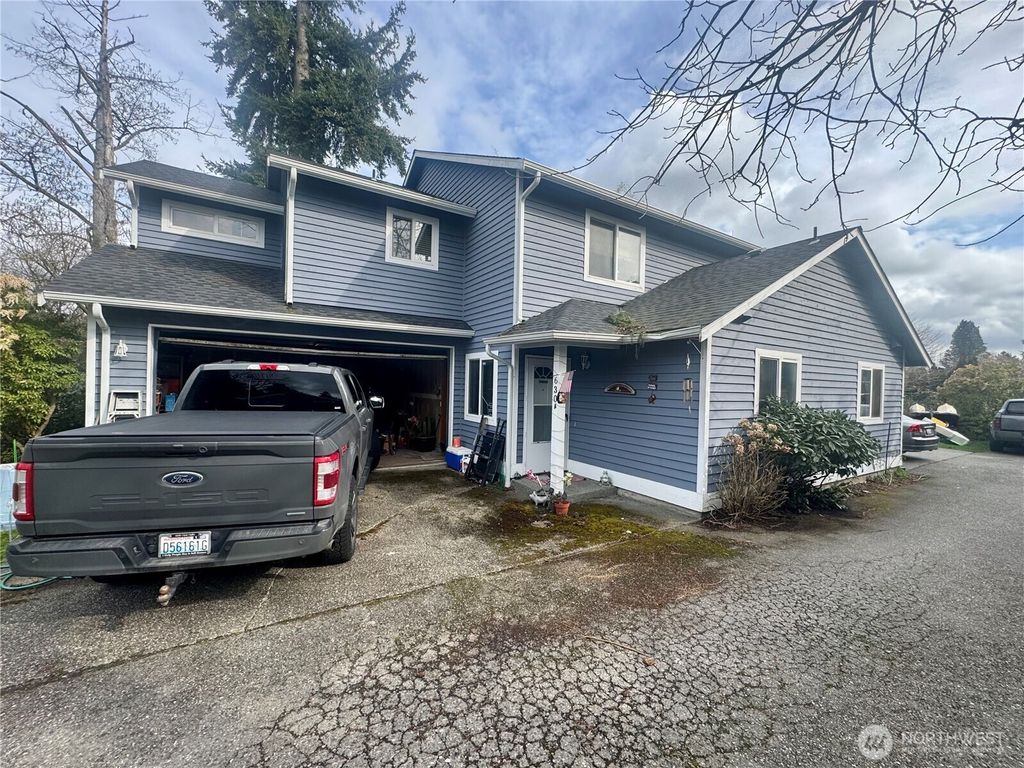 Photo of 630 90th Street SW #A/B, Everett, WA 98204 (MLS # 2479058)