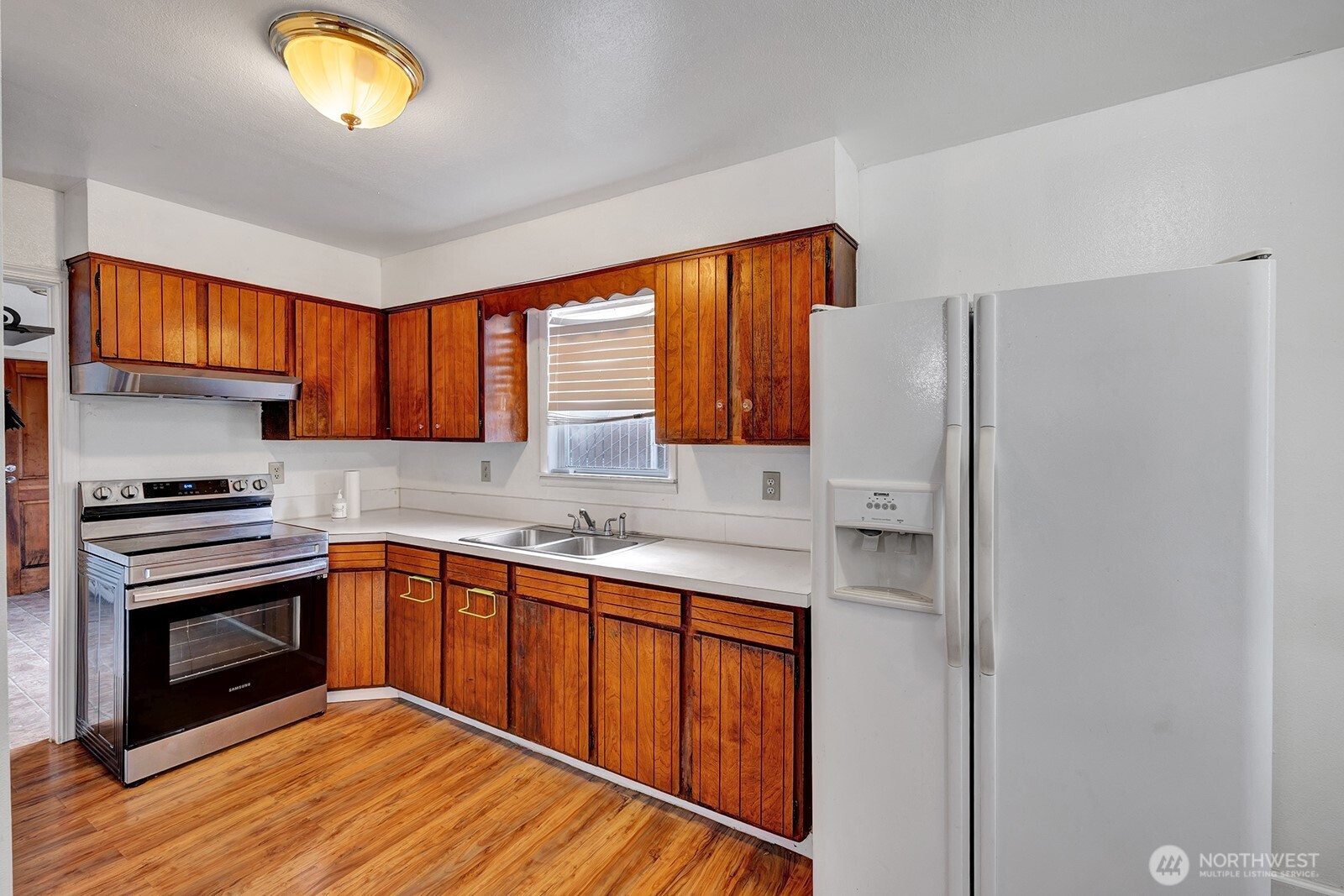 7235 S monroe Street