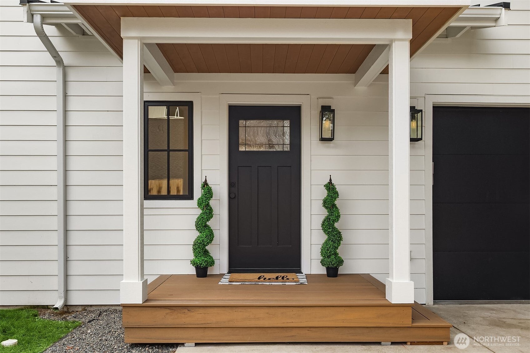 441 SE Alder Dr