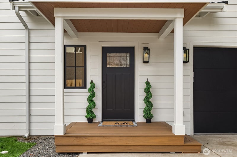 441 SE Alder Dr