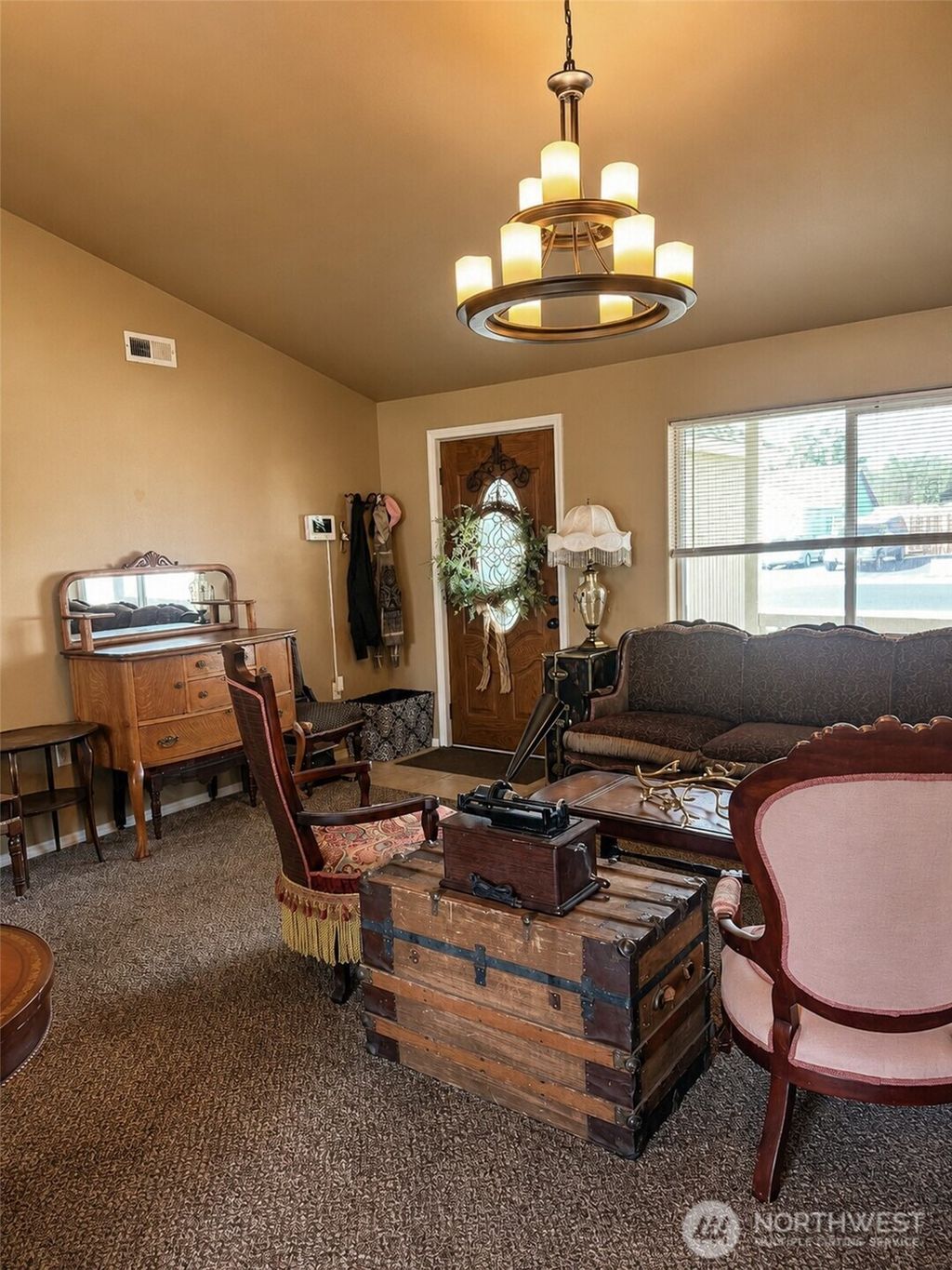Photo of 1454 S Cougar Drive, Moses Lake, WA 98837 (MLS # 2527948)