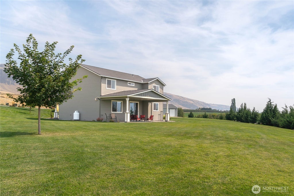 Photo of 470 S Partridge Lane, East Wenatchee, WA 98802 (MLS # 2573547)