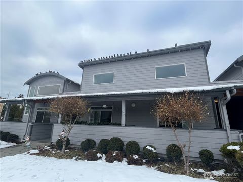 Photo of 510 W Casino Road #12, Everett, WA 98204 (MLS # 2465765)