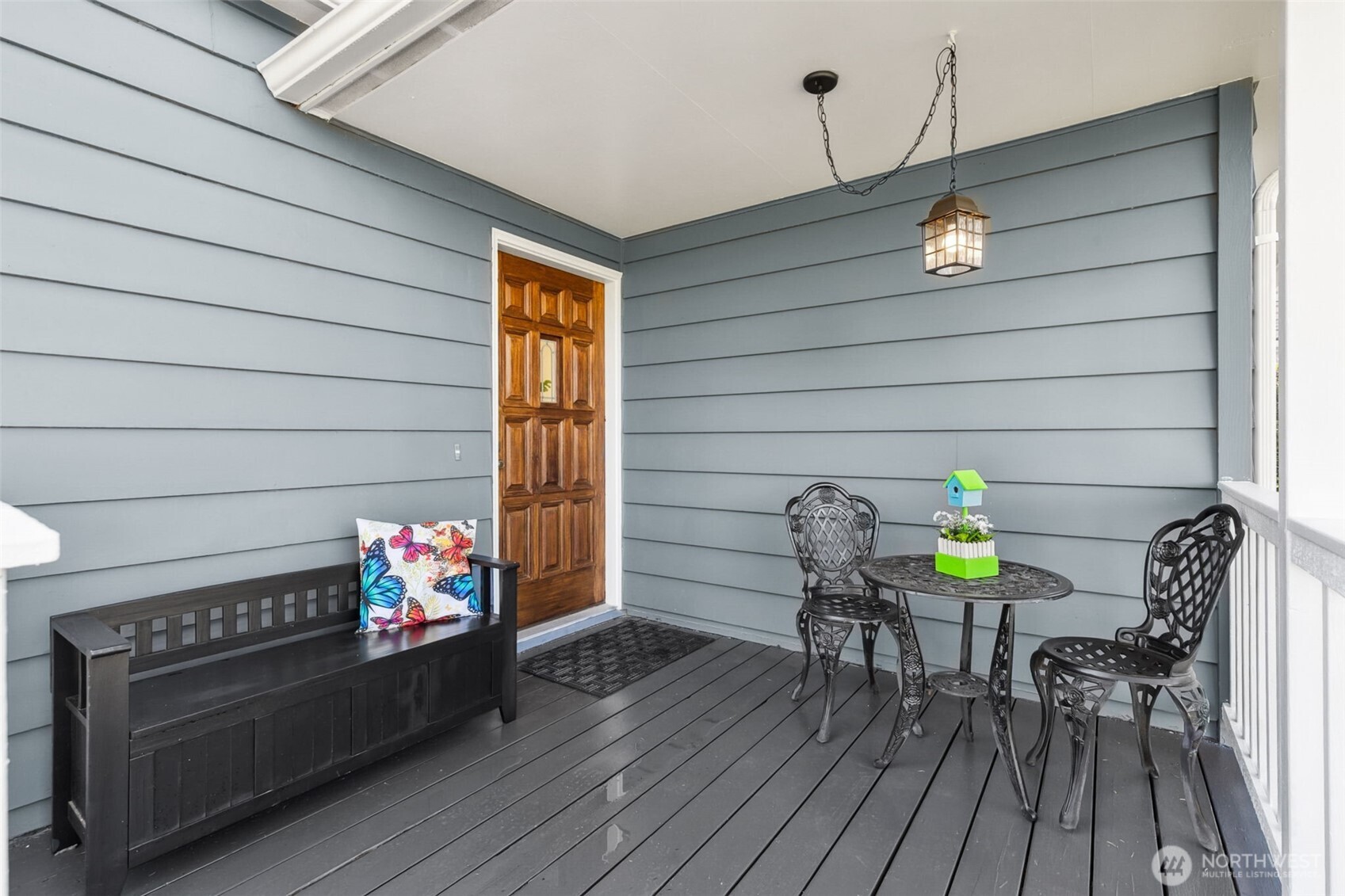 2015 Mountain View Avenue W