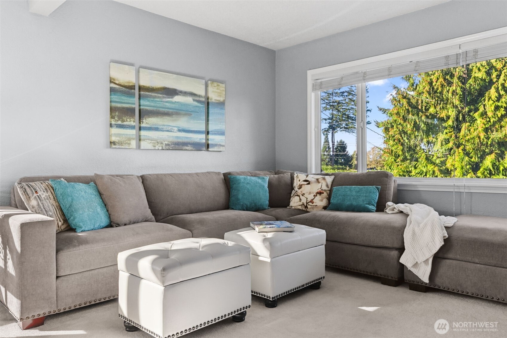 2015 Mountain View Avenue W