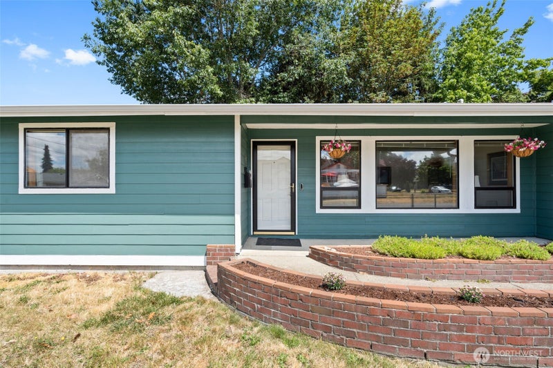405 W 4th Street