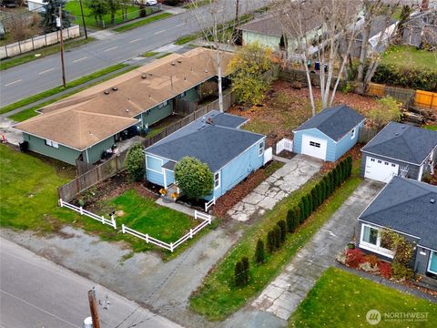 Photo of 1412 E Berniece Street, Mount Vernon, WA 98274 (MLS # 2457285)