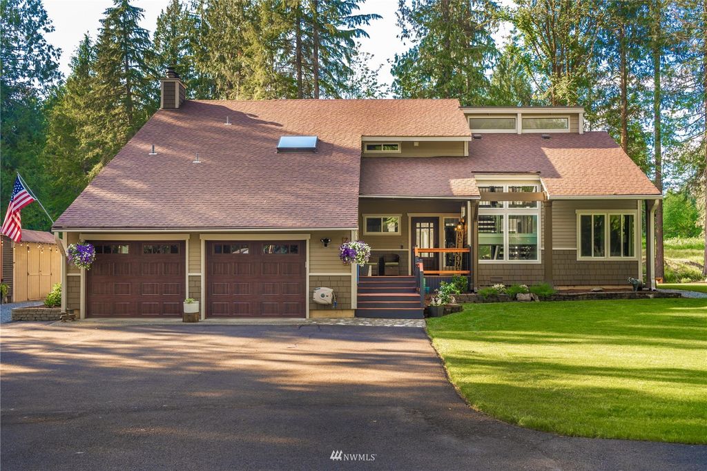 Photo of 28450 SE 228th Street, Maple Valley, WA 98038 (MLS # 1955198)