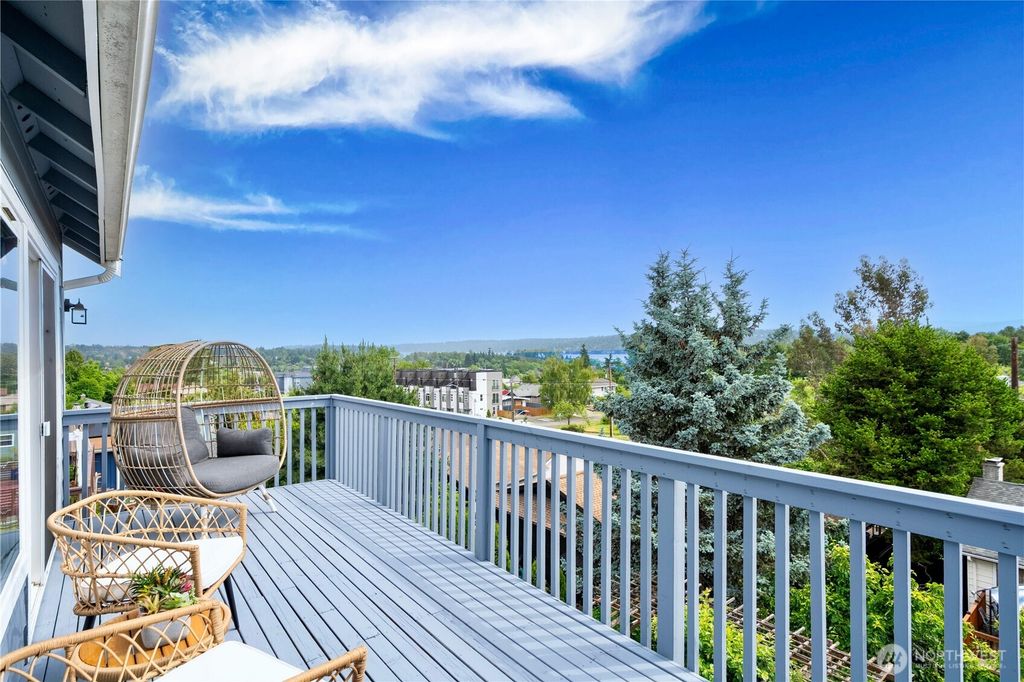 Photo of 9422 49th Avenue S, Seattle, WA 98118 (MLS # 2389733)