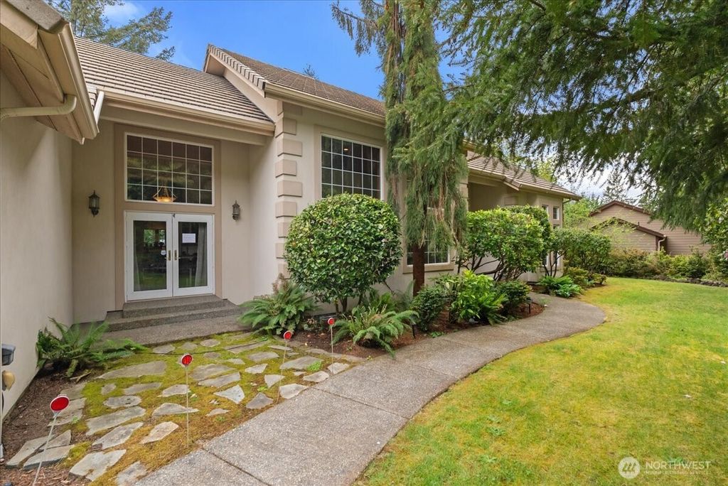 Photo of 121 E Sterling Dr DR, Allyn, WA 98524 (MLS # 2516786)