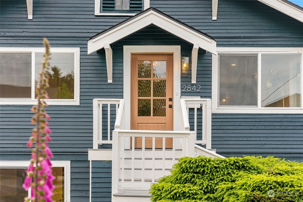 Photo of 2842 NW 70th Street, Seattle, WA 98117 (MLS # 2009654)