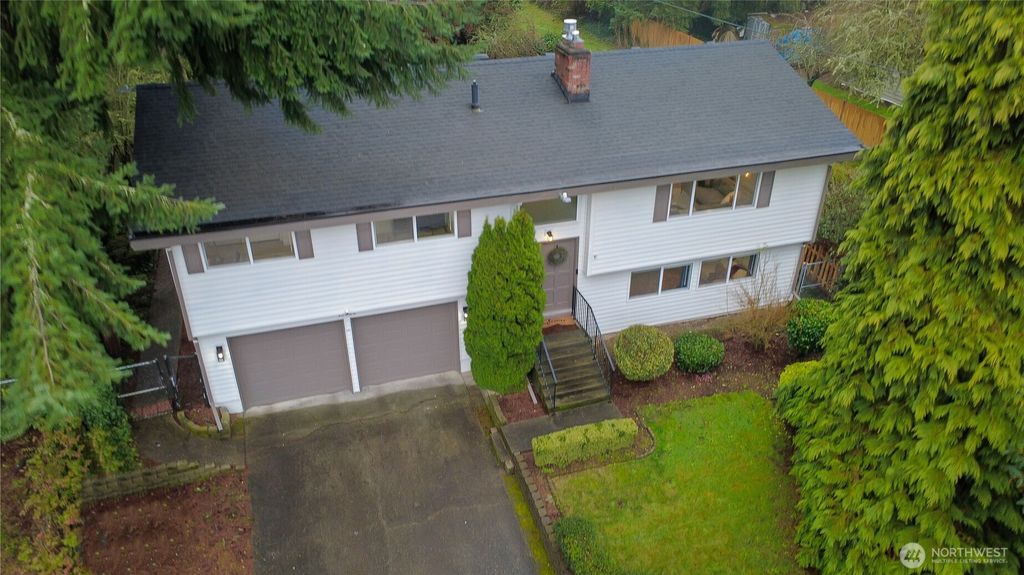 Photo of 10622 98th Street SW, Tacoma, WA 98498 (MLS # 2467808)
