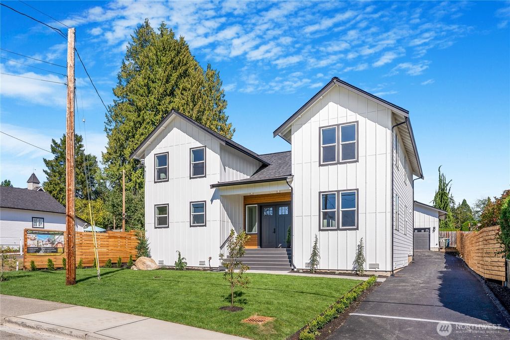 Photo of 325 J Avenue #Unit A, Snohomish, WA 98290 (MLS # 2459580)