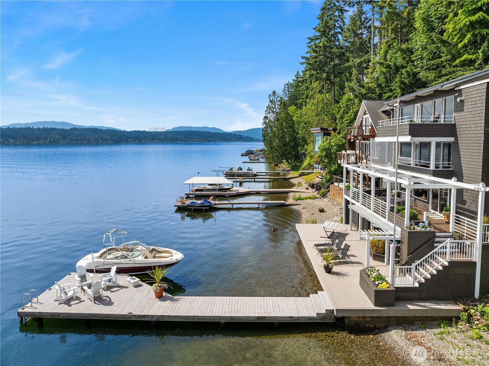 2240 W Lake Sammamish Pkwy NE