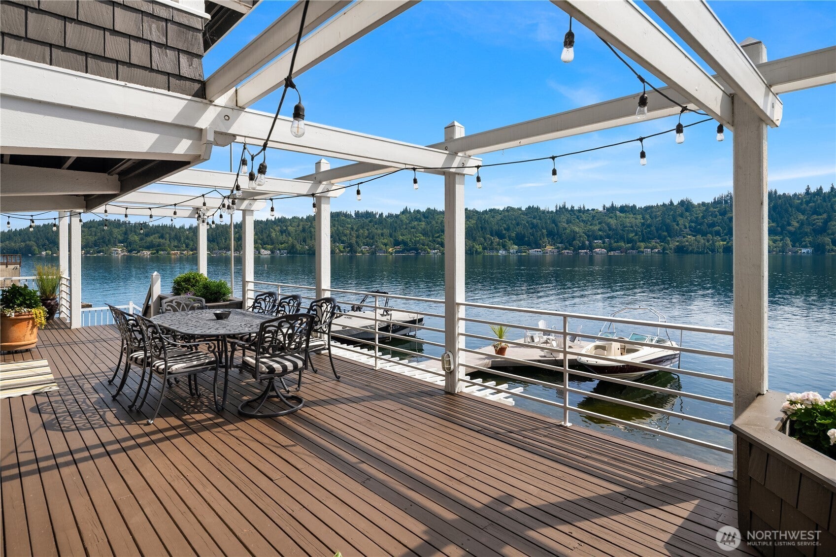 2240 W Lake Sammamish Pkwy NE