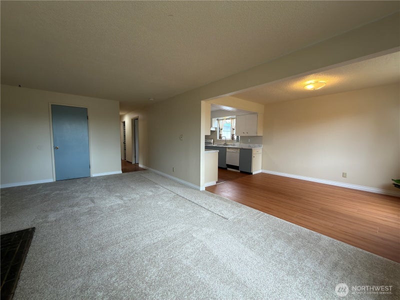 814 W 11th Street
