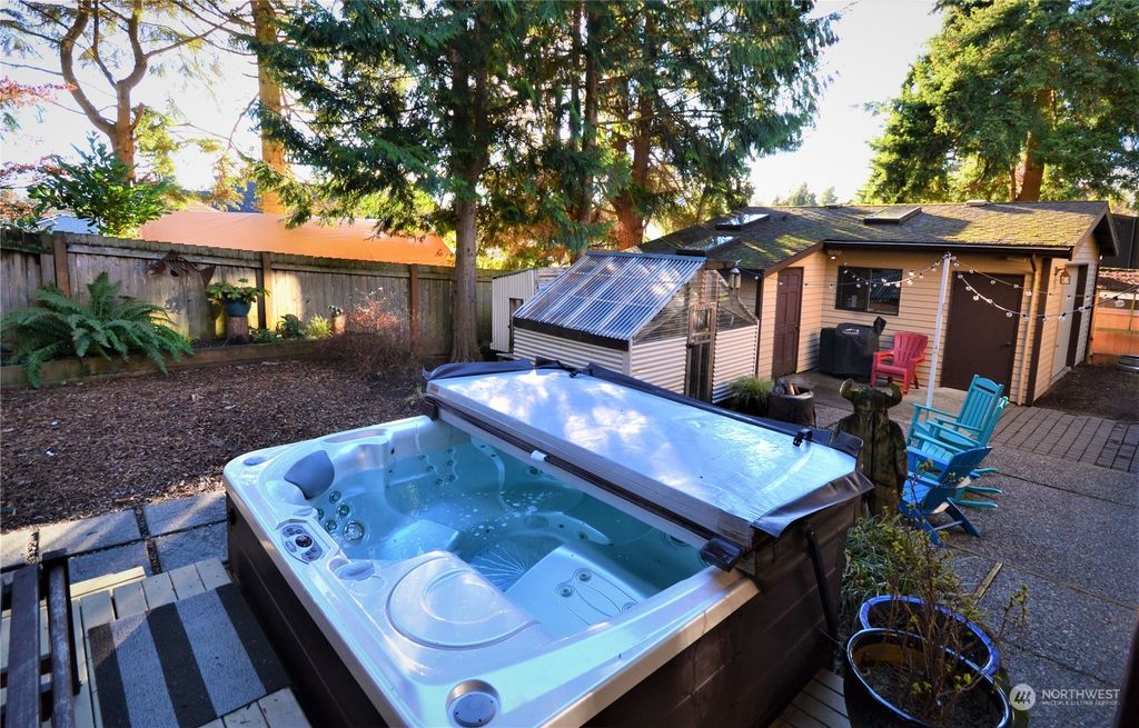Photo of 12217 9th Avenue NW, Seattle, WA 98177 (MLS # 2028131)