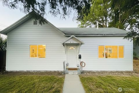 Photo of 311 W University Way, Ellensburg, WA 98926 (MLS # 2459975)