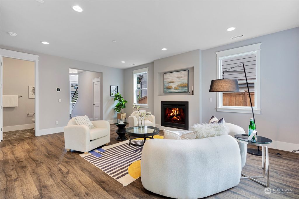 Photo of 10132 134th Place NE, Kirkland, WA 98033 (MLS # 2230847)