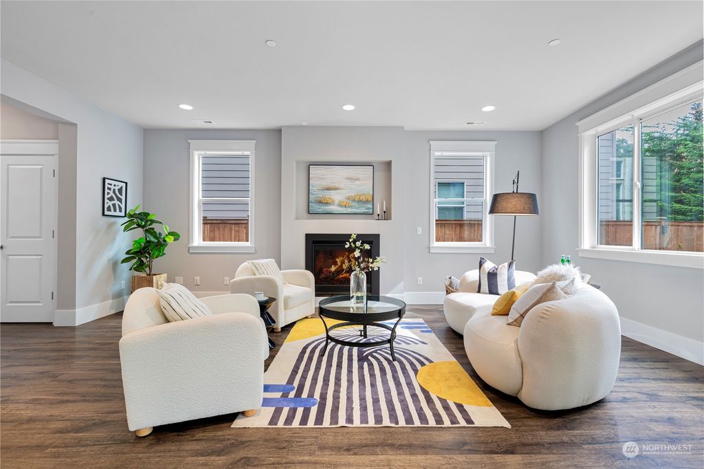 Photo of 10132 134th Place NE, Kirkland, WA 98033 (MLS # 2230847)