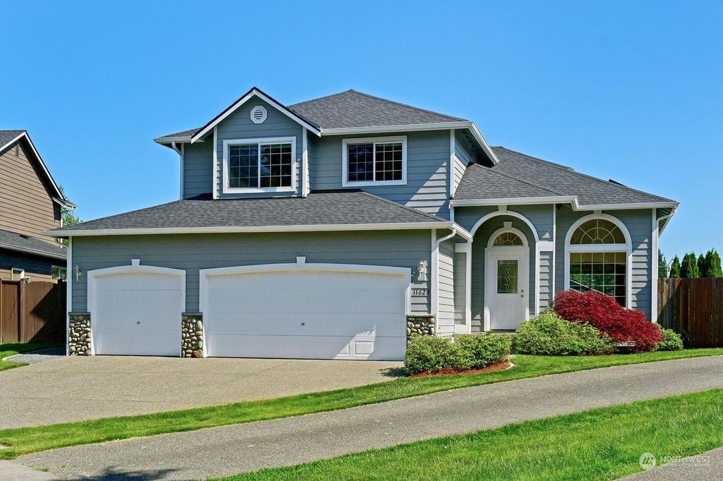 Photo of 11623 50th Drive SE, Everett, WA 98208 (MLS # 2062845)