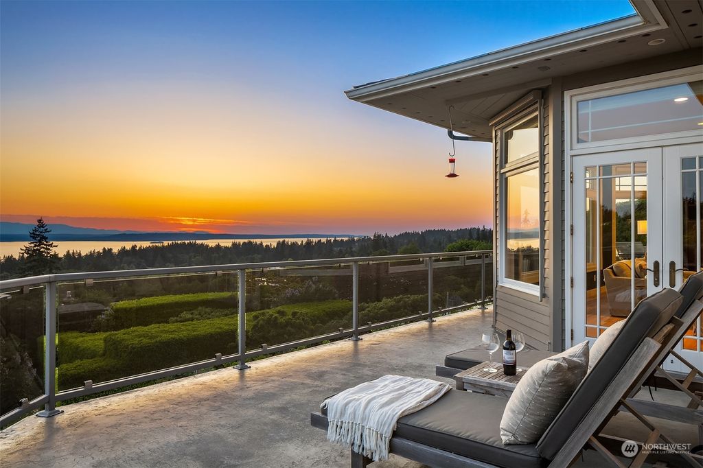 Photo of 18335 Ridgefield Road NW, Shoreline, WA 98177 (MLS # 2060741)