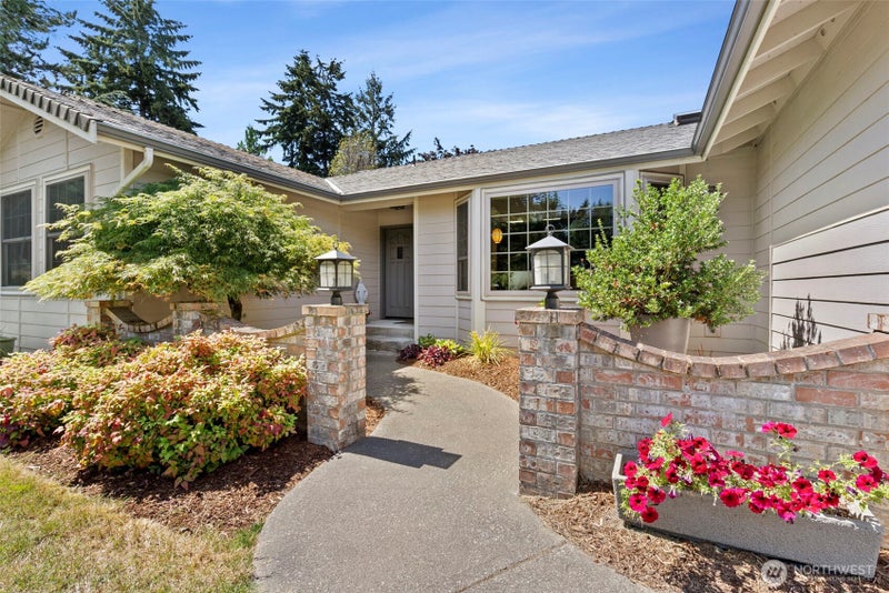 9909 37th Court SE