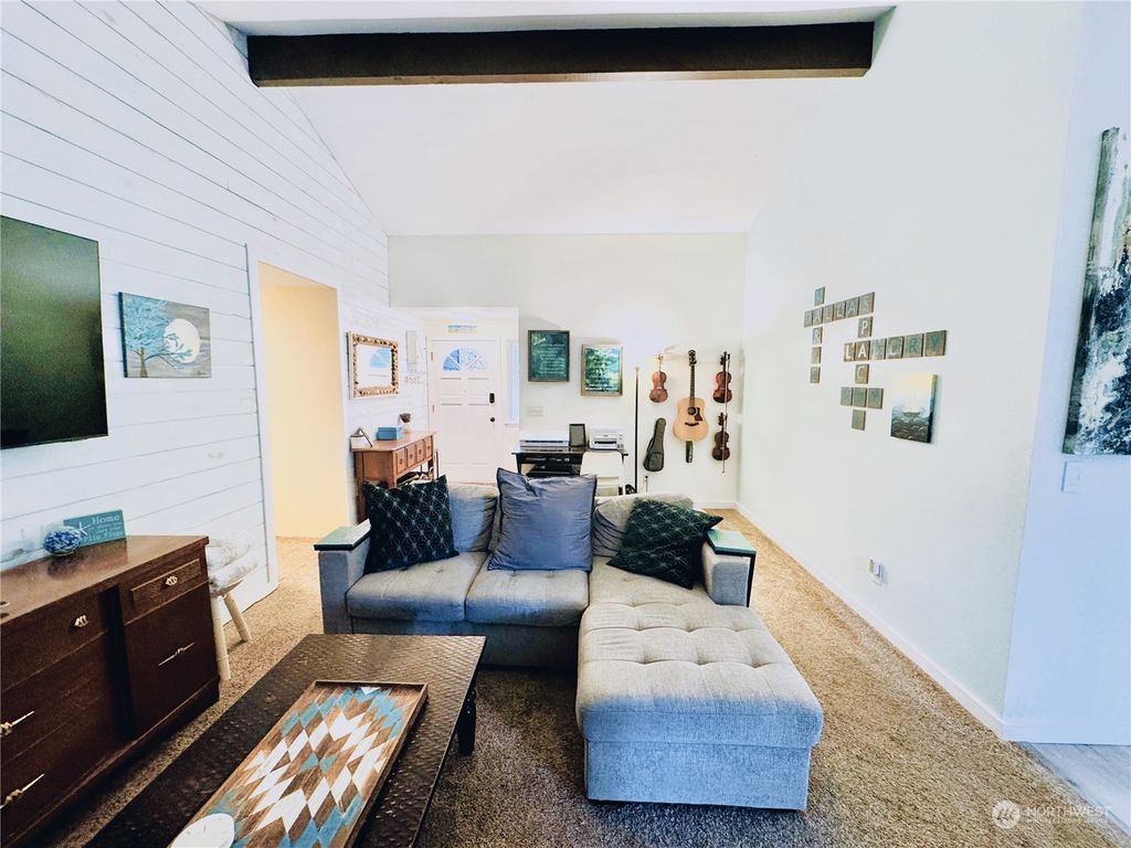 Photo of 4712 SW 150th place Pl, Lynnwood, WA 98087 (MLS # 2311037)