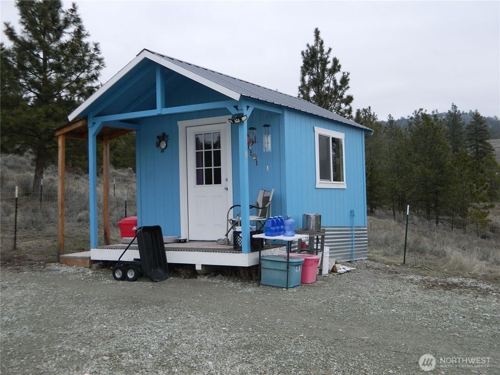 Photo of 198 Antwyne Lane, Tonasket, WA 98855 (MLS # 2483959)