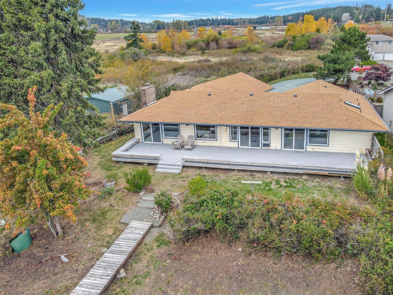 742 Livingston Bay Shore Drive