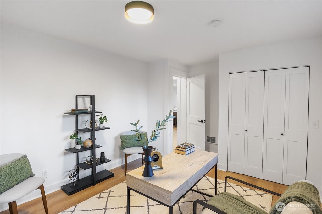 listing image 9361594754485601211