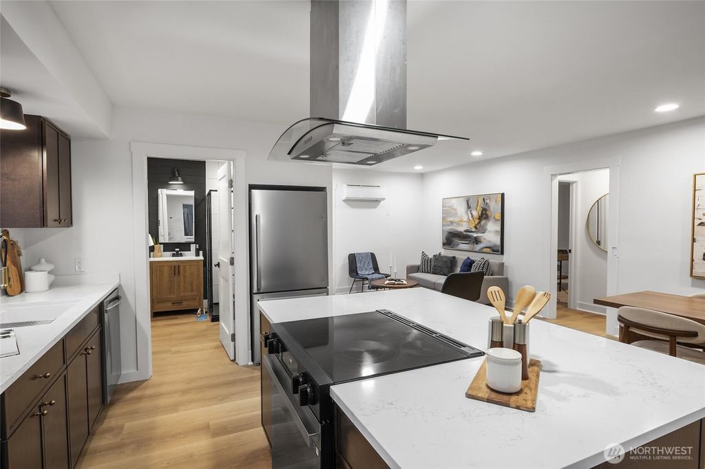 listing image 9360739737792318286