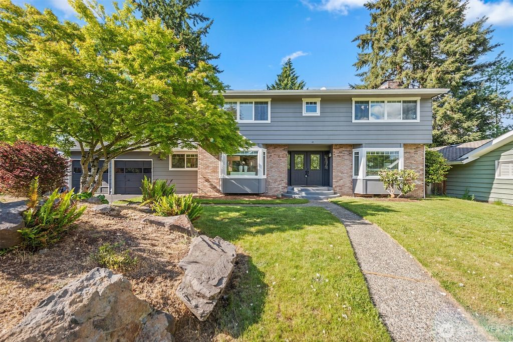 Photo of 12514 SE 16th Street, Bellevue, WA 98005 (MLS # 2425682)