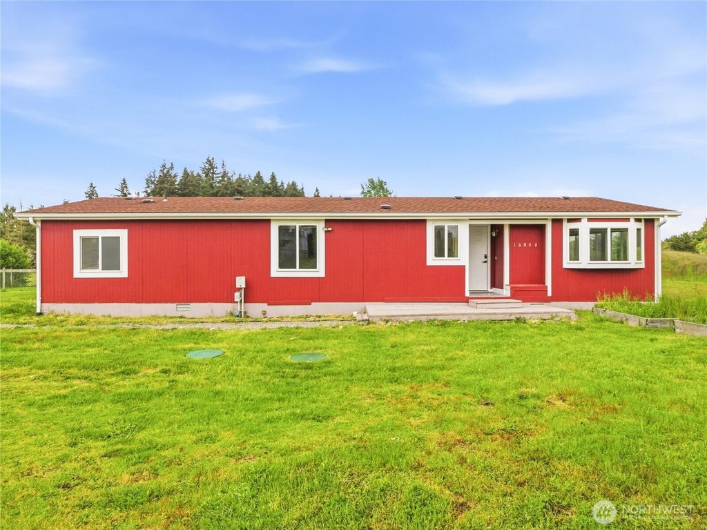 Photo of 16840 Flume Road SE, Yelm, WA 98597 (MLS # 2528187)