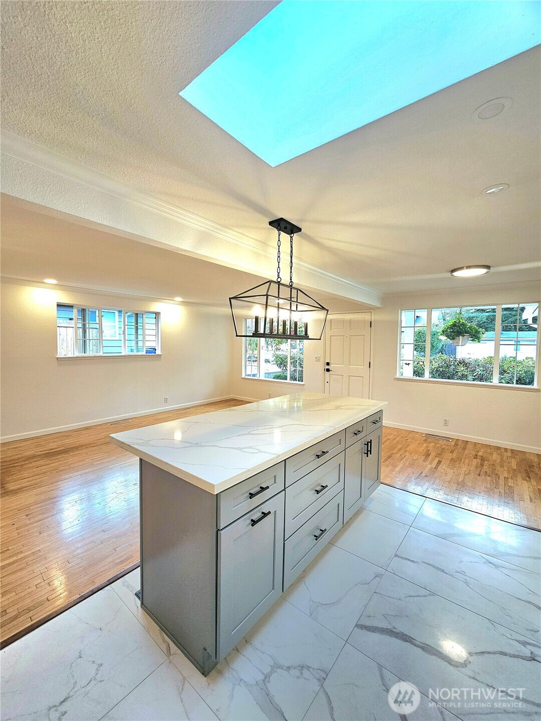 4635 N Defiance Street