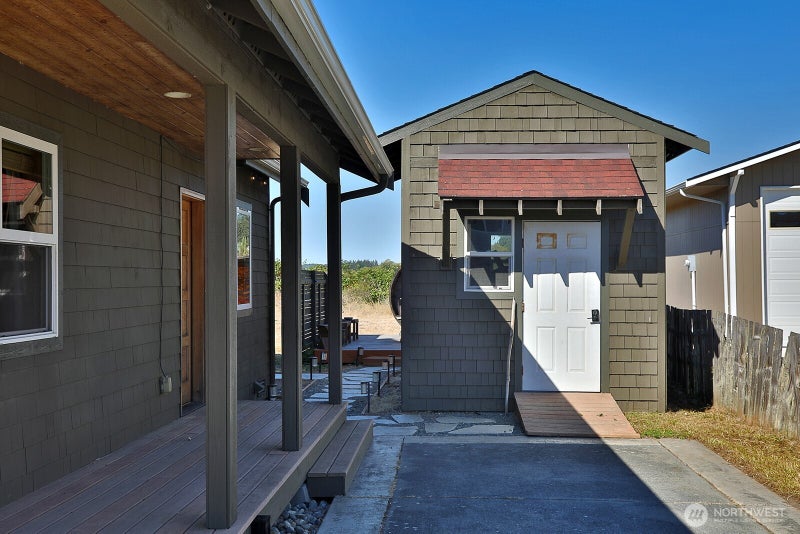 2633 Sunlight Beach Road