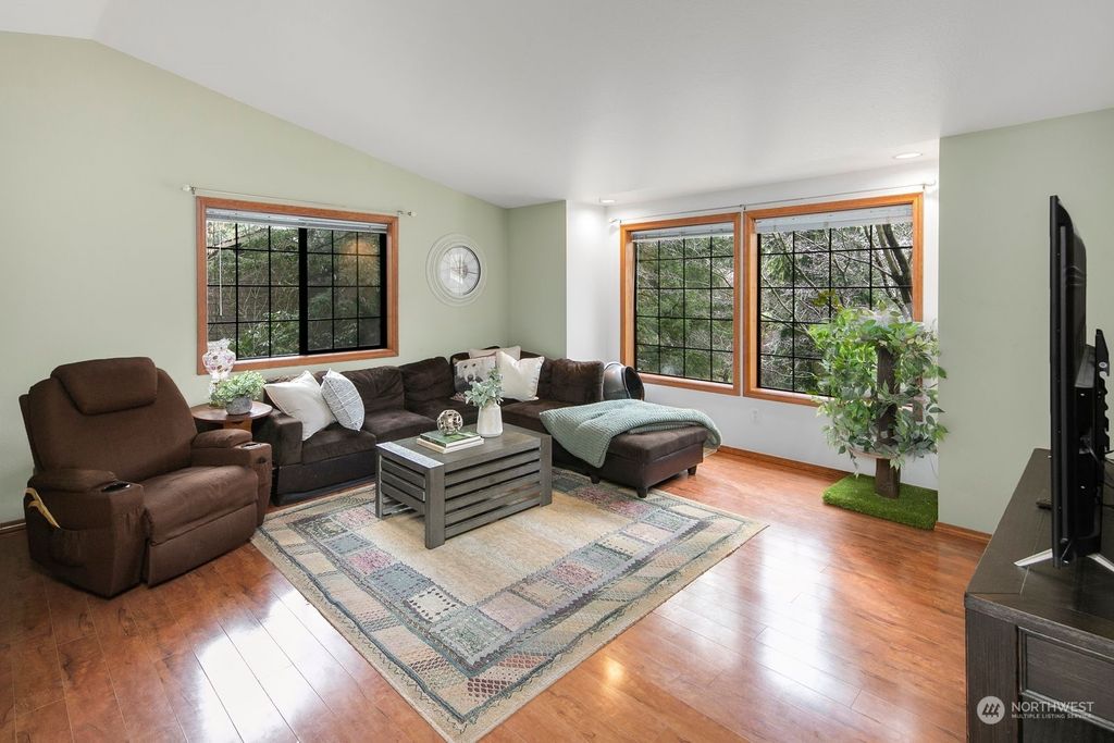 Photo of 12825 184th Drive SE, Snohomish, WA 98290 (MLS # 2037773)