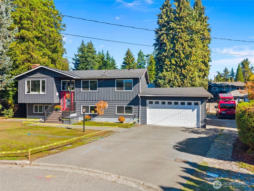 Photo of 2163 N 176th ST, Shoreline, WA 98133 (MLS # 2579946)