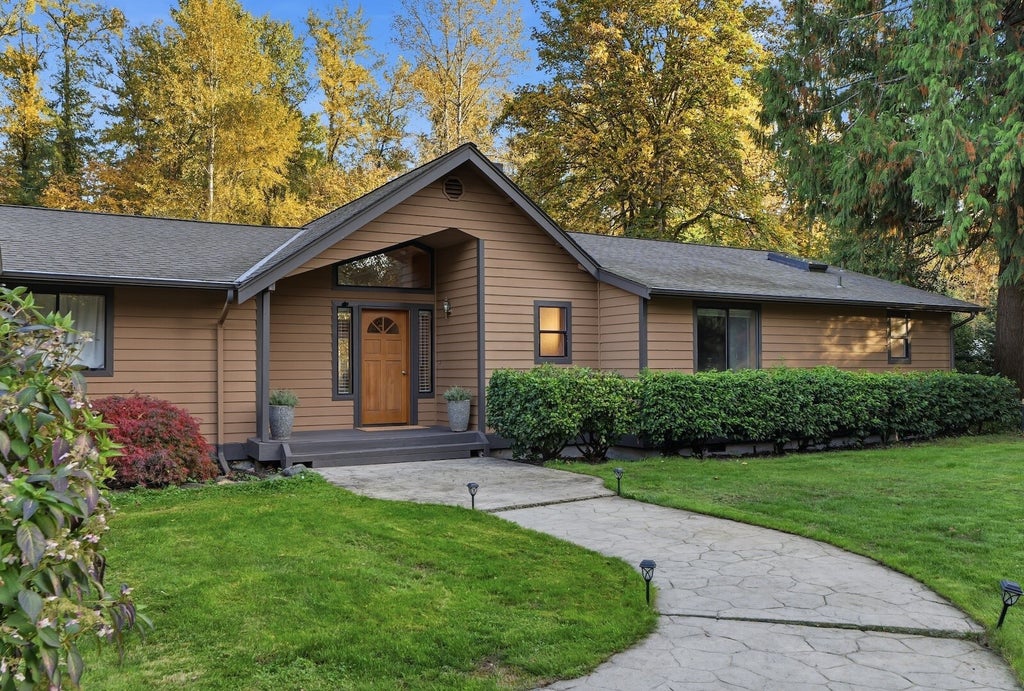 Photo of 4652 332nd Avenue SE, Fall City, WA 98024 (MLS # 2596811)