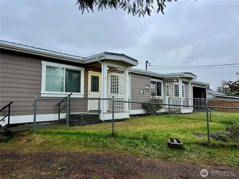 Photo of 140 Newell Avenue, Westport, WA 98595 (MLS # 2444159)