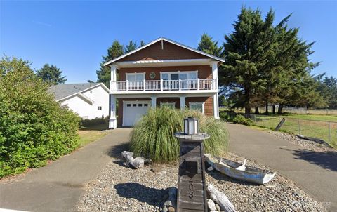 Photo of 208 Taurus Boulevard SW, Ocean Shores, WA 98569 (MLS # 2379881)