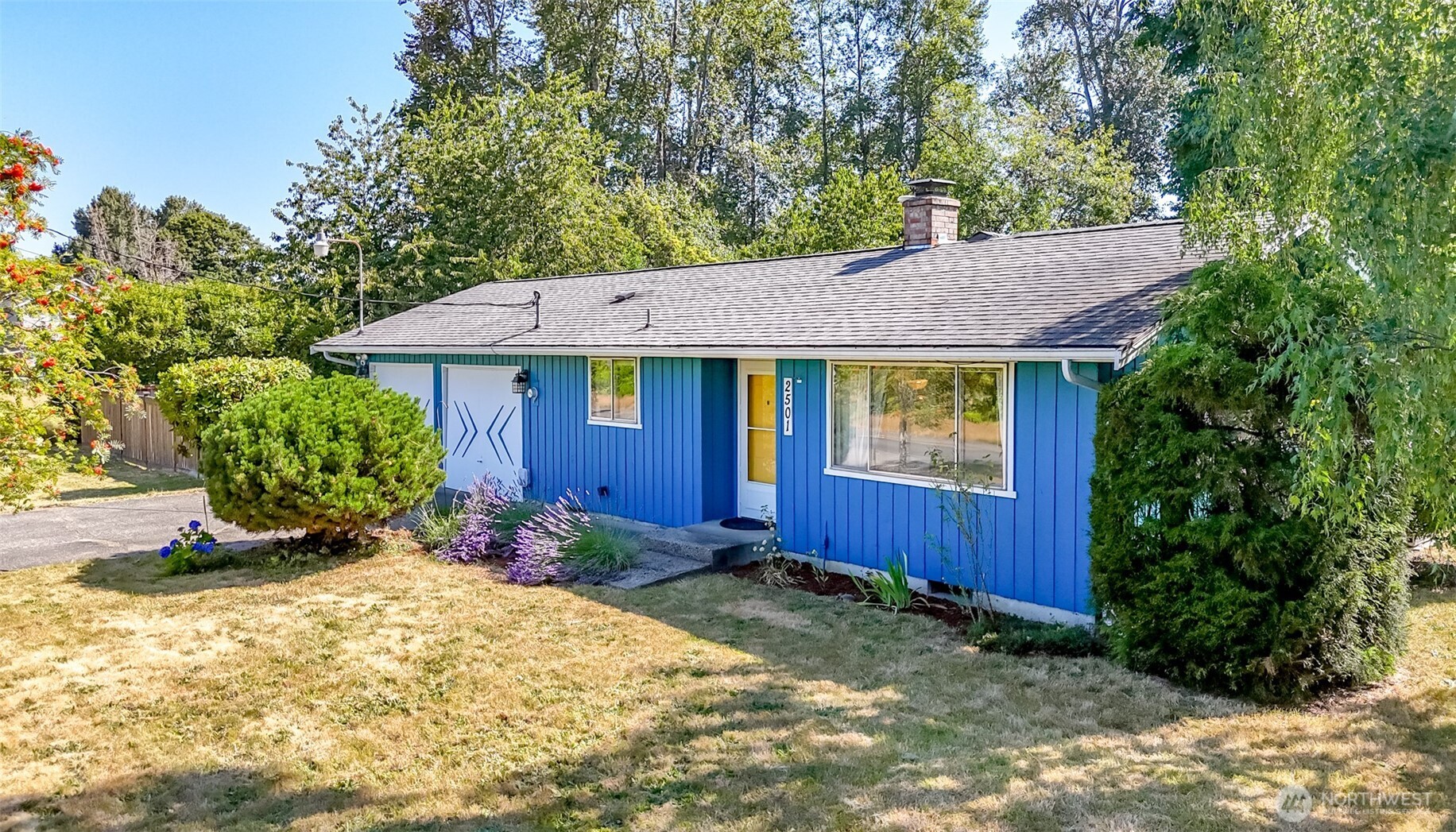 2501 64th Avenue NE