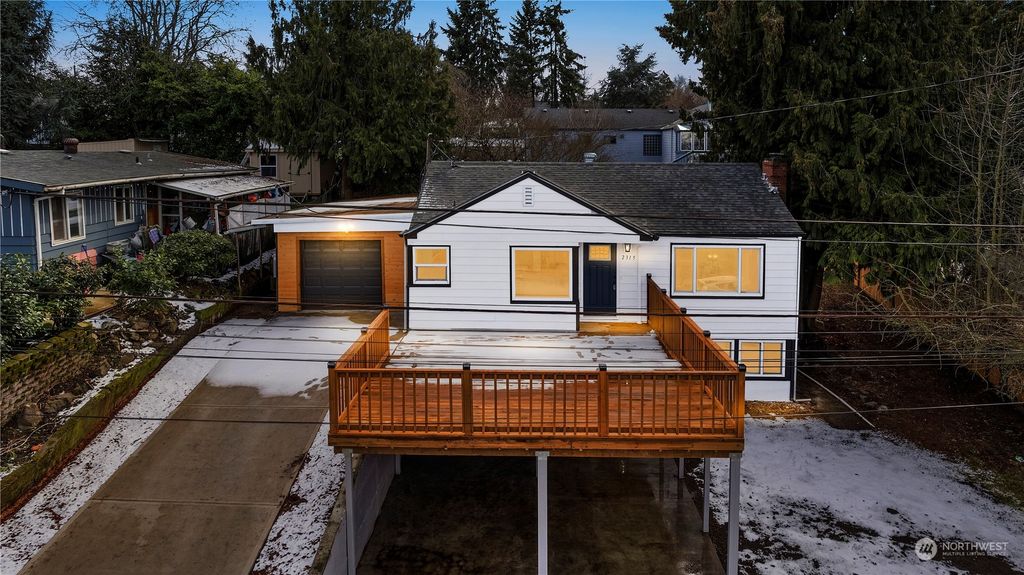 Photo of 2315 S 116th Place, Seattle, WA 98168 (MLS # 2039817)