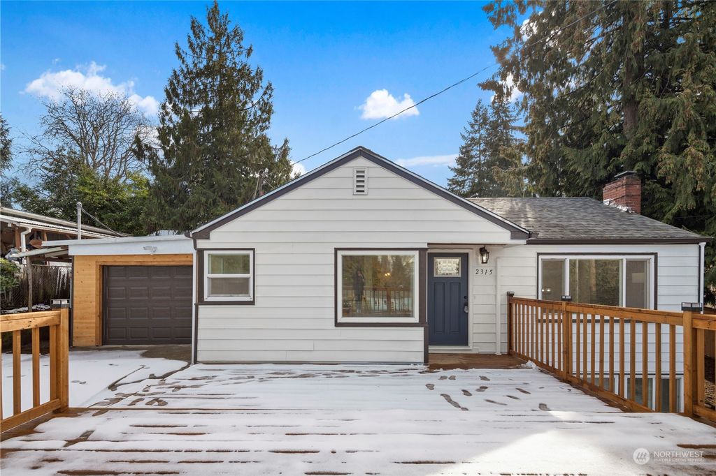Photo of 2315 S 116th Place, Seattle, WA 98168 (MLS # 2039817)