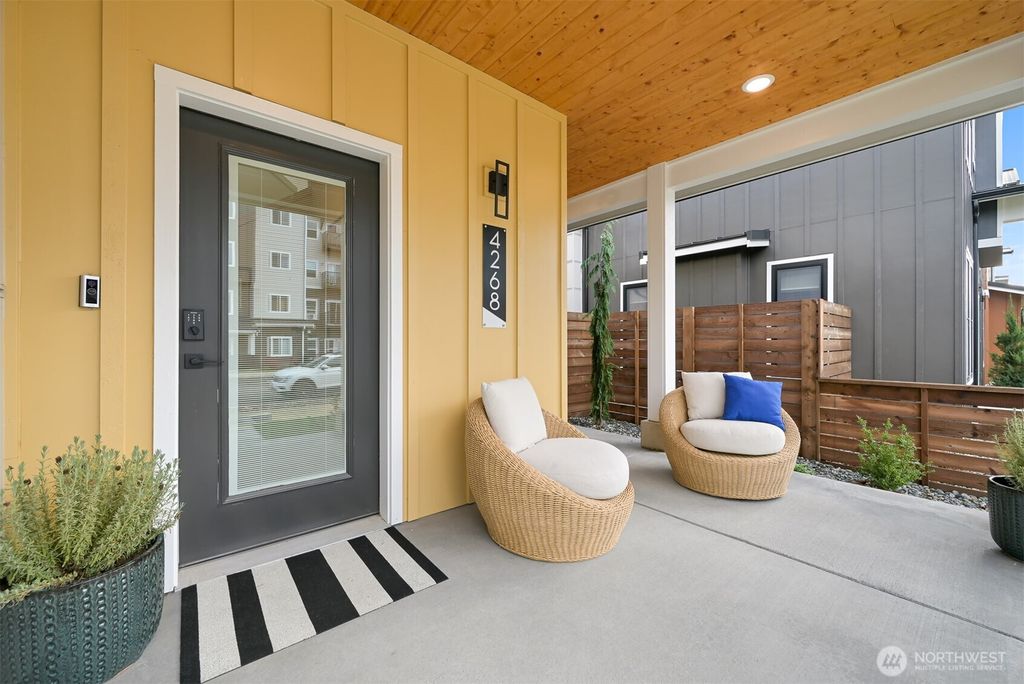 Photo of 4268 Creston Way, Bellingham, WA 98226 (MLS # 2457110)