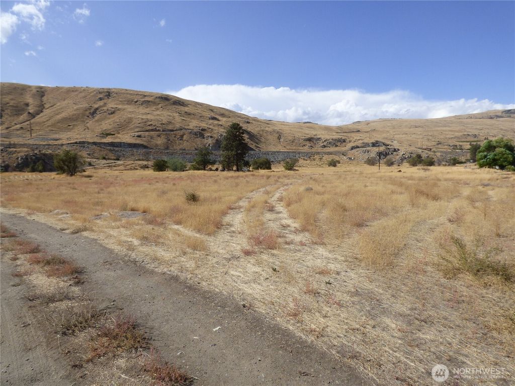 Photo of 0 SR 173, Bridgeport, WA 98813 (MLS # 2475558)