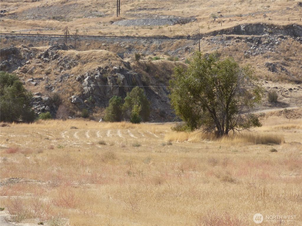 Photo of 0 SR 173, Bridgeport, WA 98813 (MLS # 2475558)