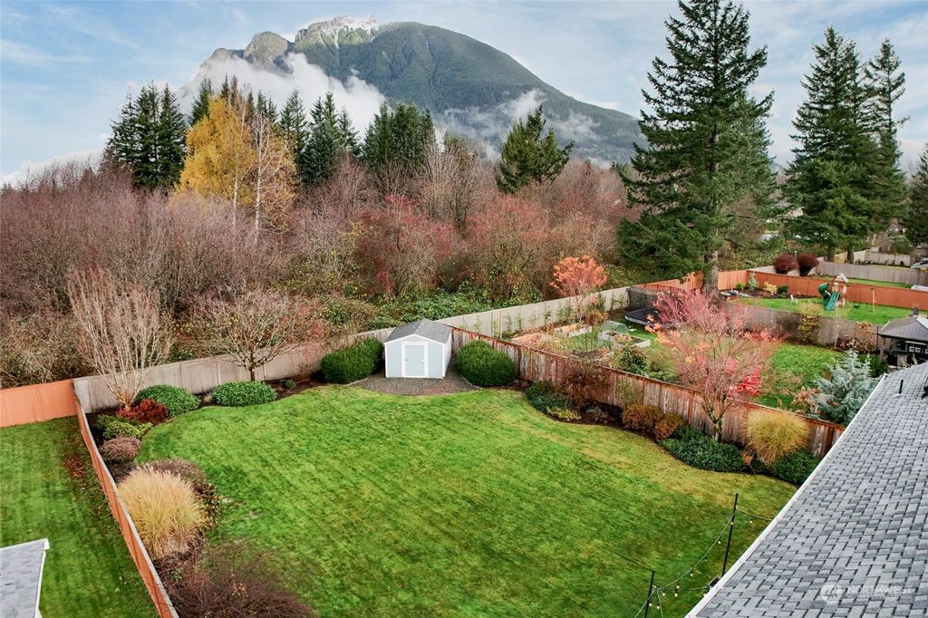 Photo of 500 SE 5th Street, North Bend, WA 98045 (MLS # 2311984)