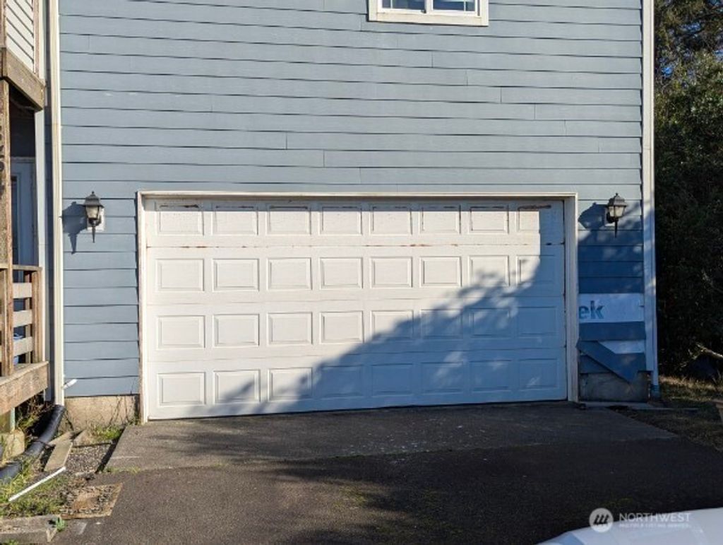 Photo of 1264 E Ocean Shores Boulevard SW, Ocean Shores, WA 98569 (MLS # 2472874)