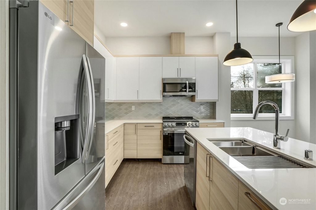 Photo of 14509 Cedar Grove Road SE #E-201, Issaquah, WA 98027 (MLS # 2200856)